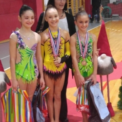 Christmas cup 2017, prof. Gordana Cimaš, Nera Štrbac, Bianca Gajšak i Mia Gvozden