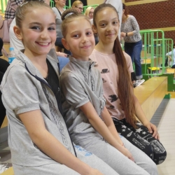 Mia Gvozden, Ariana Hubert i Ena Topolko