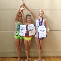 Mia Gvozden, Lorena Hržan Keglević i Bianca Gajšak